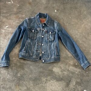 Levi's Blue Washed Denim Trucker Jacket